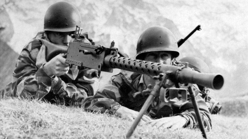 Marines with Browning M1919 in World War 2