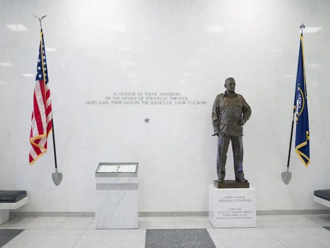 office_of_strategic_services_memorial_CIA.jpg