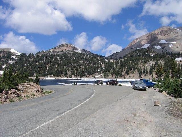 While most NPS buildings don’t allow guns, the actual parklands have different rules depending where you are.