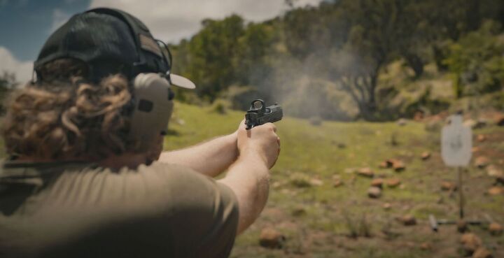 element etx red dot aims at carry competition and rifle use