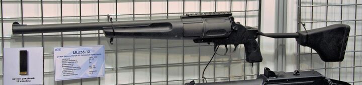 Military/Police version of the MTs-255. Shown with optics rail and side folding stock. (Image source Wikipedia)