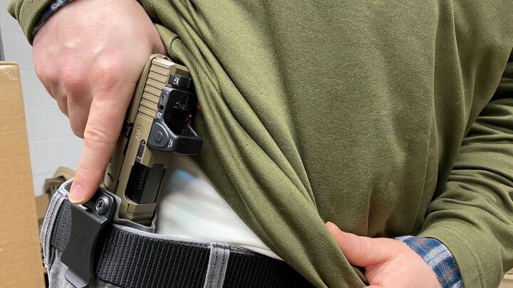 concealed carry corner best cover garments for concealment