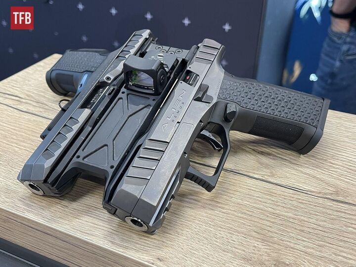 potd laugo arms alien remus gemini akimbo