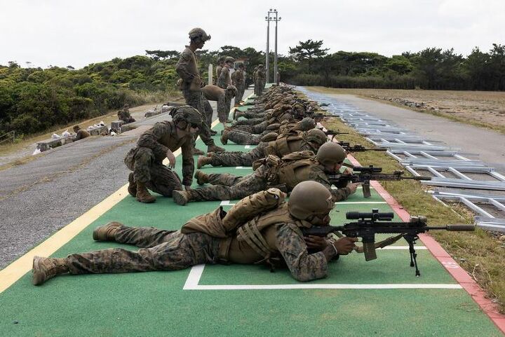 potd usmc m27 with hera arms grip