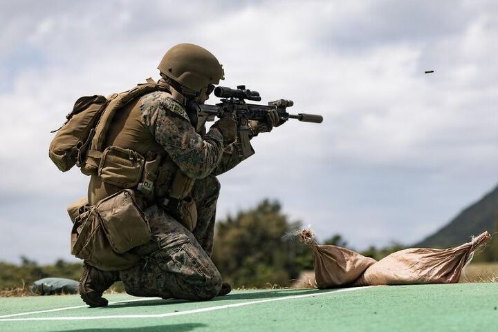 potd usmc m27 with hera arms grip