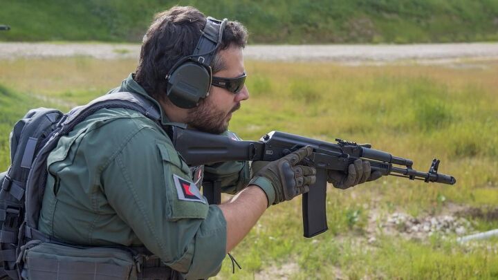 what is wrong with 5 56 aks, Author on the range in 2015 with AK 101 Photo credit Konstantin Lazarev