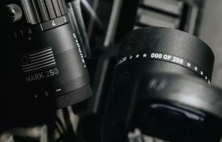 mark 5hd 2 10x30 meets deltapoint pro in patriotic limited run