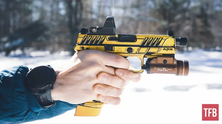 tfb review beretta apx a1 full size tac with a really bad design