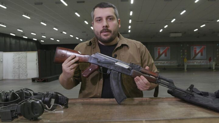 why do movie armorers and consultants make mistakes my experience, The author with the AK rifle that was picked for the movie