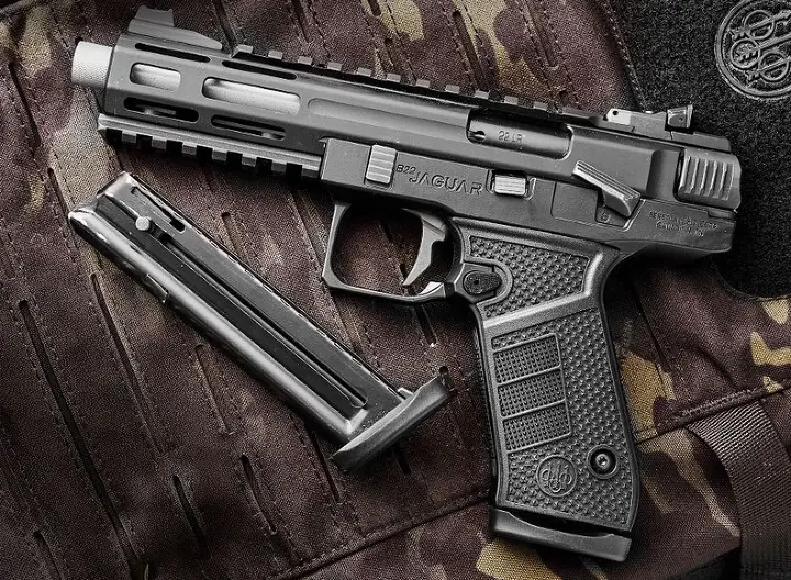 beretta b22 jaguar rimfire modularity meets youth focused competition