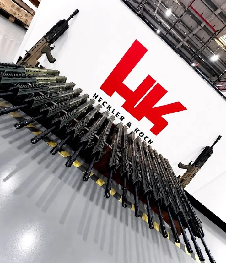heckler koch u k delivers final 15 600 sa80a3 rifles to british mod