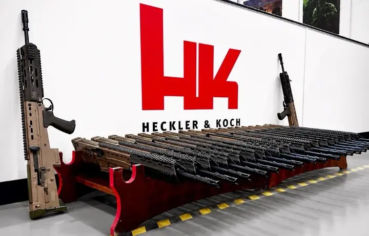 heckler koch u k delivers final 15 600 sa80a3 rifles to british mod