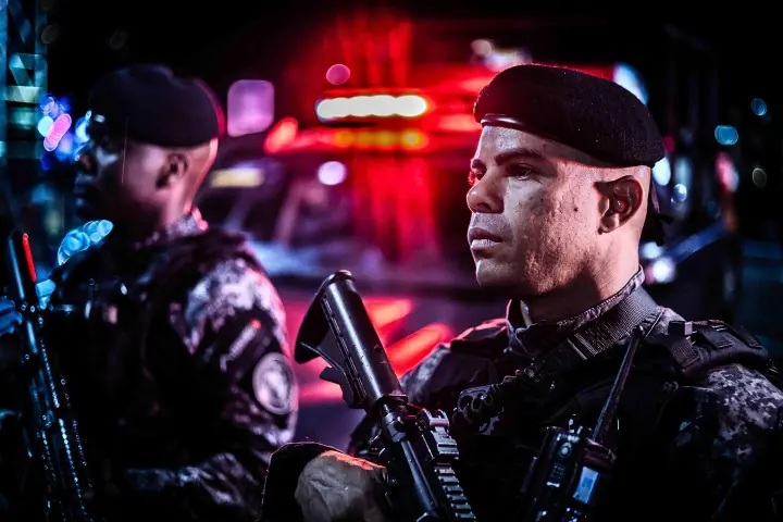 potd blue lights hard steel and rio s thin blue line