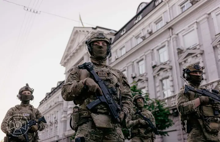potd ukrainian security service with cz scorpion bren 2