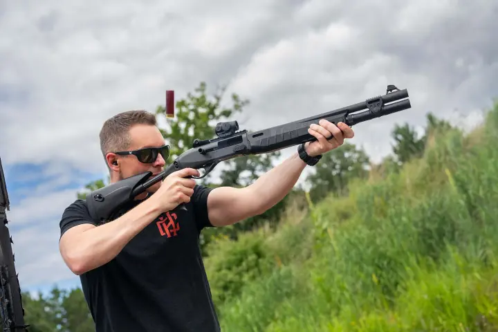 tfb review vortex optics crossfire ii solar 2 moa red dot