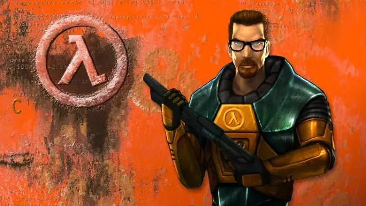 the guns of the half life series made no sense, In later updates to the original game s art the protagonist was pictured with some generic sci fi blaster not the SPAS 12 from the original 1998 release