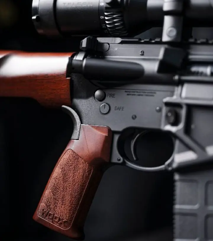 woox introduces new vigilante beavertail walnut grip